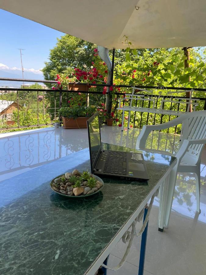 Nino'S Veranda Apartment Tel Avi Exterior foto